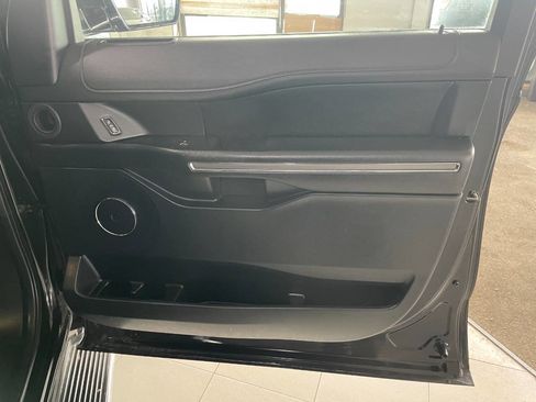 Used 2020 Ford Expedition XLT w/ Equipment Group 202A image 33