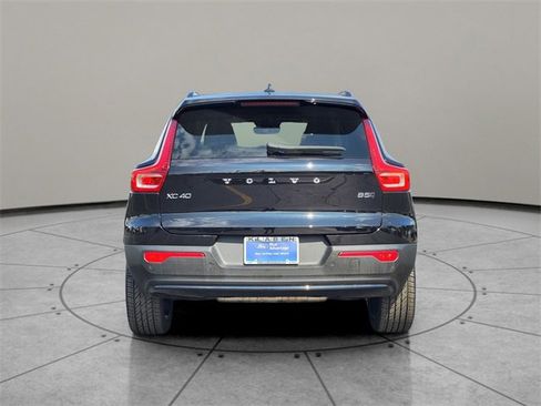 Used 2023 Volvo XC40 B5 Ultimate w/ Protection Package Premier image 11
