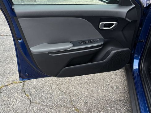 Used 2025 Kia K4 FWD image 18