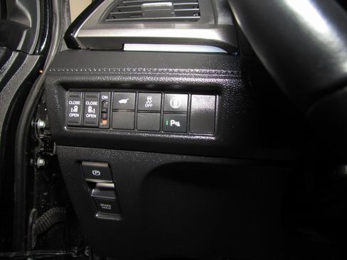 Used 2023 Honda Odyssey Touring image 9