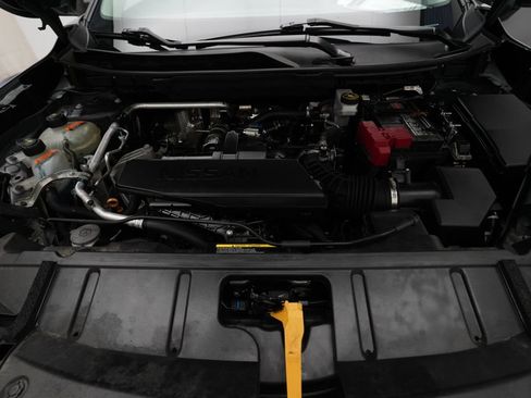 Used 2024 Nissan Rogue S AWD/4WD image 3
