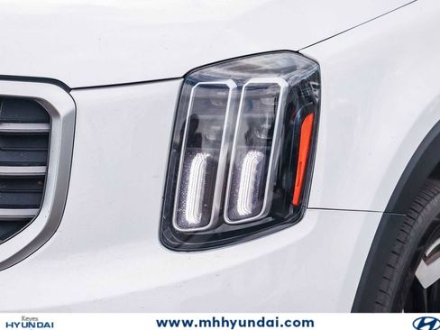 Used 2023 Kia Telluride S w/ S Sunroof Package FWD image 7