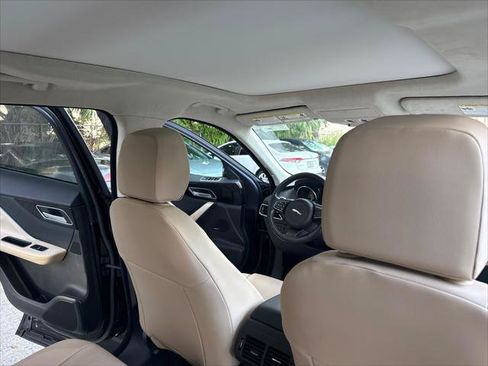 Used 2020 Jaguar F-PACE Premium AWD/4WD image 14