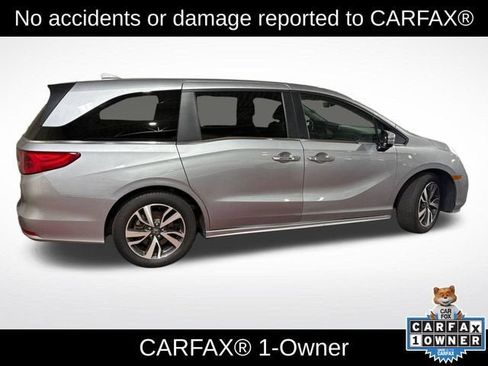 Used 2024 Honda Odyssey Touring image 3