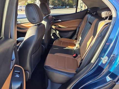 Used 2021 Buick Encore GX Essence w/ Experience Buick Package image 10