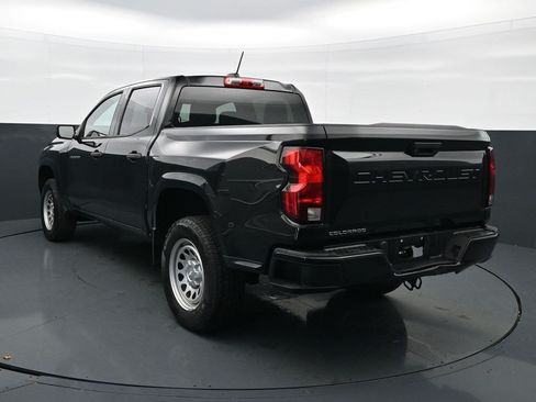 Used 2023 Chevrolet Colorado W/T RWD image 5