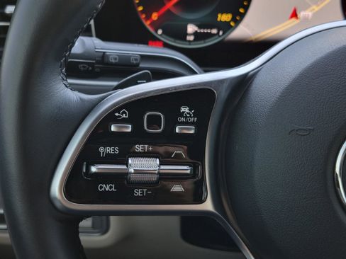 Used 2023 Mercedes-Benz GLS 450 4MATIC image 17