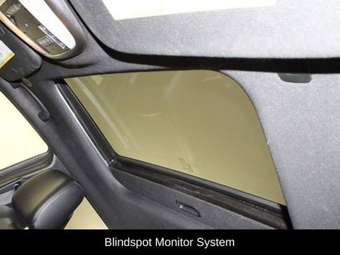 Used 2022 Jeep Grand Cherokee Limited image 11