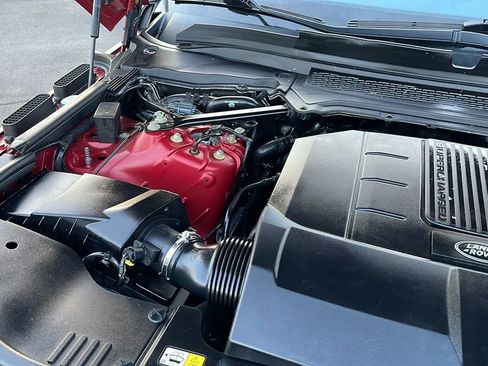 Used 2016 Land Rover Range Rover HSE image 40