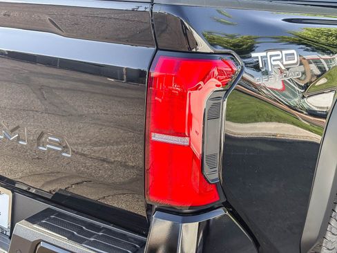 New 2026 Toyota Tacoma TRD Off-Road AWD/4WD image 8