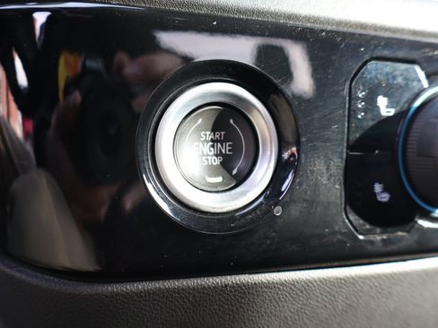 Used 2022 Chevrolet Silverado 1500 LT image 18