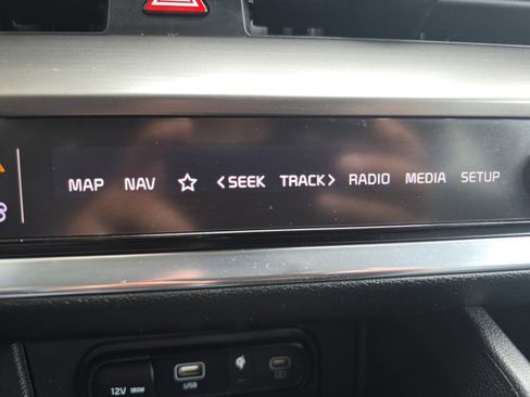 Certified 2024 Kia Sportage EX image 15