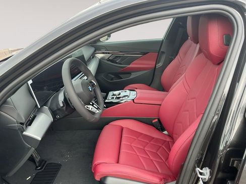 New 2026 BMW 530i xDrive w/ M Sport Package AWD/4WD image 9