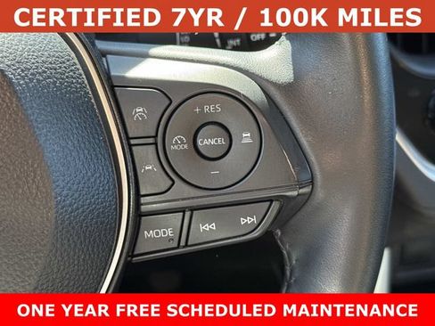 Used 2025 Toyota Corolla Cross XLE AWD/4WD image 23