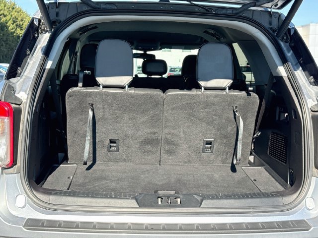Certified 2021 Ford Explorer XLT w/ Equipment Group 202A AWD/4WD image 27