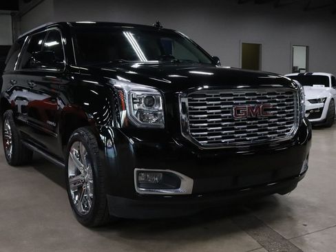 Used 2019 GMC Yukon Denali w/ Denali Ultimate Package image 7