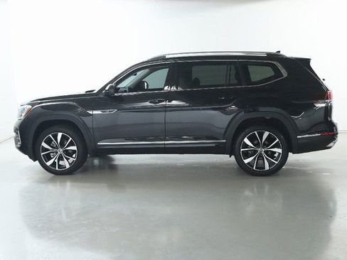 Used 2024 Volkswagen Atlas SEL Premium R-Line image 44