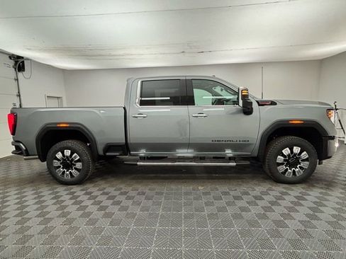 New 2026 GMC Sierra 2500 Denali w/ Denali Reserve Package image 8