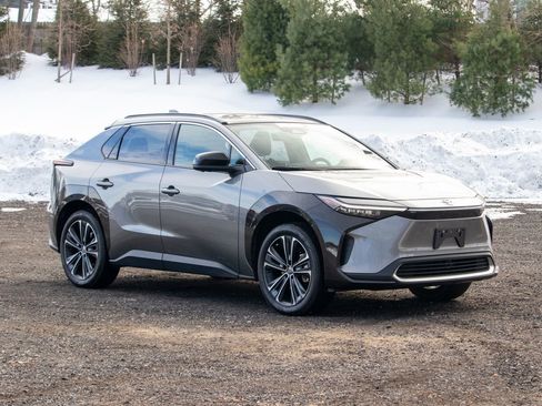 Used 2023 Toyota bZ4X AWD w/ Weather Package image 10