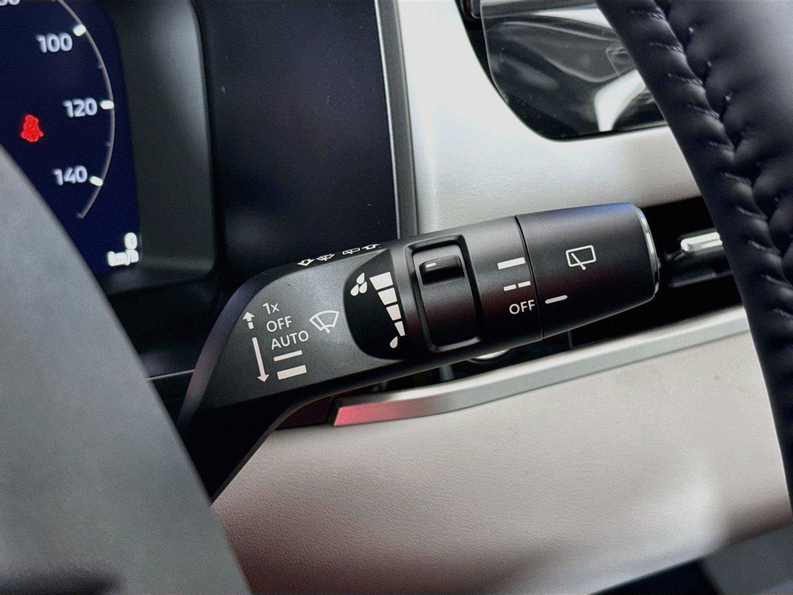 New 2026 Mitsubishi Outlander SE FWD image 11
