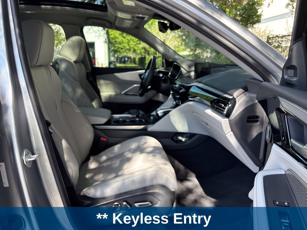 Used 2024 Acura MDX w/ Technology Package FWD image 14