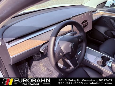 Used 2023 Tesla Model 3 Standard Range image 7