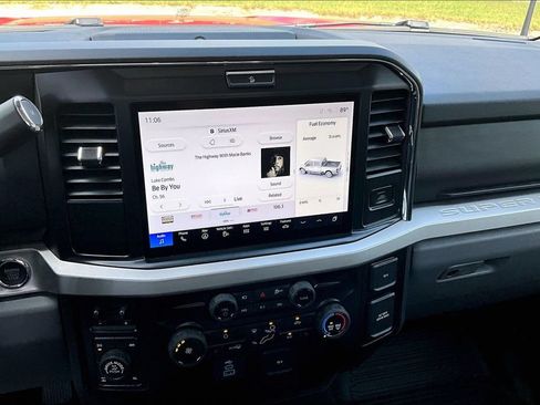 Used 2025 Ford F250 XLT w/ Black Appearance Package AWD/4WD image 6