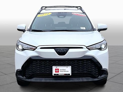 Certified 2024 Toyota Corolla Cross SE image 3