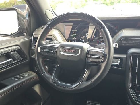 Used 2025 GMC Yukon XL AT4 Ultimate AWD/4WD image 41