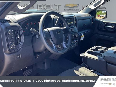 New 2026 Chevrolet Silverado 1500 Custom Trail Boss w/ LPO, Dark Essentials Package AWD/4WD image 13