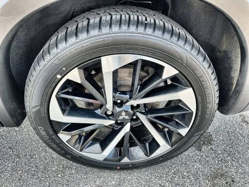 Used 2023 Mitsubishi Outlander SE AWD/4WD image 21