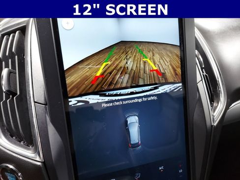 Used 2022 Ford Edge Titanium AWD/4WD image 5