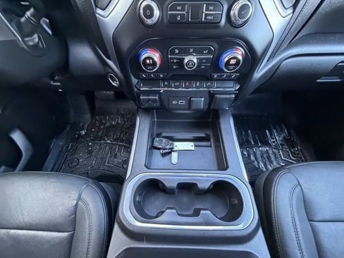 Used 2021 GMC Sierra 1500 SLT w/ SLT Premium Package image 17