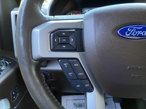 Used 2018 Ford F150 King Ranch w/ Equipment Group 601A Luxury AWD/4WD image 19