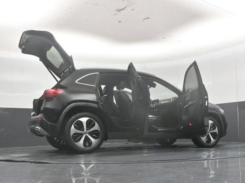 Used 2025 Mercedes-Benz GLA 250 4MATIC image 61