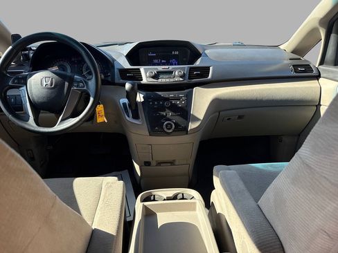 Used 2012 Honda Odyssey EX image 17