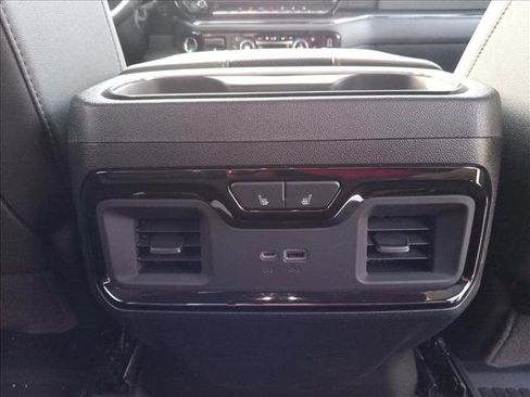 Used 2025 Chevrolet Silverado 2500 ZR2 w/ Technology Package AWD/4WD image 18