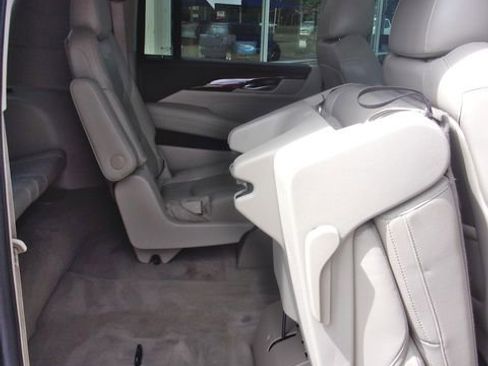 Used 2017 Cadillac Escalade ESV Premium Luxury AWD/4WD image 41
