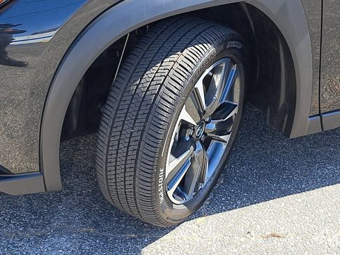 Used 2024 Lexus UX 250h FWD image 35