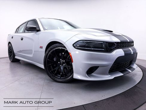Used 2022 Dodge Charger Scat Pack RWD image 1