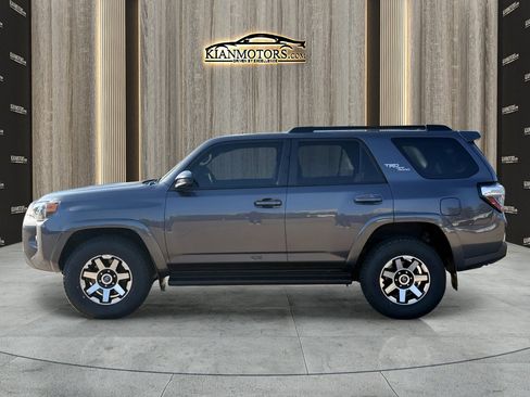Used 2022 Toyota 4Runner TRD Off-Road image 6