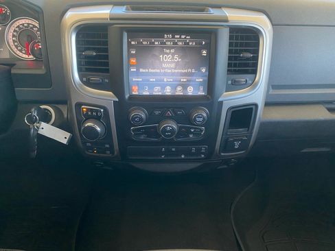 Used 2017 RAM 1500 Big Horn AWD/4WD image 14