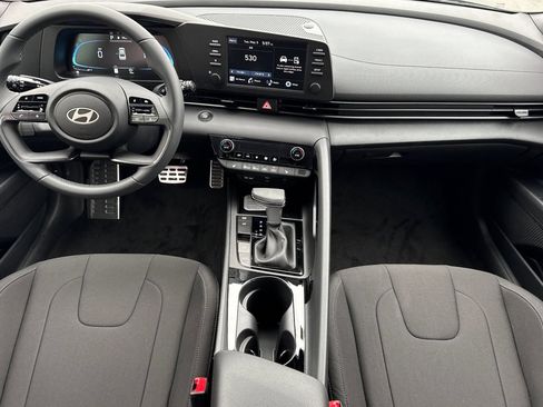 Used 2026 Hyundai Elantra SEL Sport FWD image 16