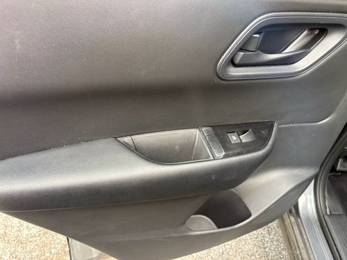 Used 2024 Nissan Rogue S AWD/4WD image 20