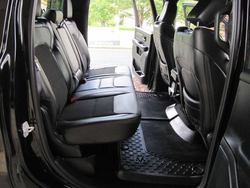 Used 2022 RAM 1500 Big Horn w/ Built-to-serve Edition AWD/4WD image 17