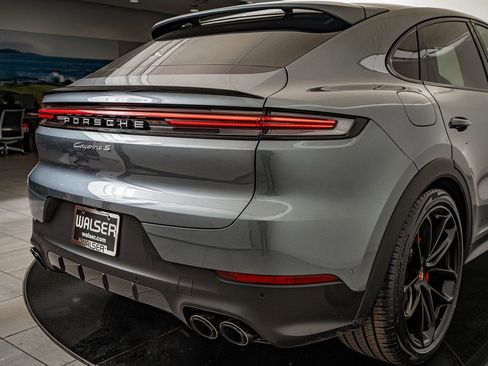 New 2026 Porsche Cayenne S image 20