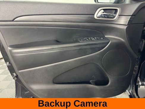 Used 2019 Jeep Grand Cherokee Altitude image 10