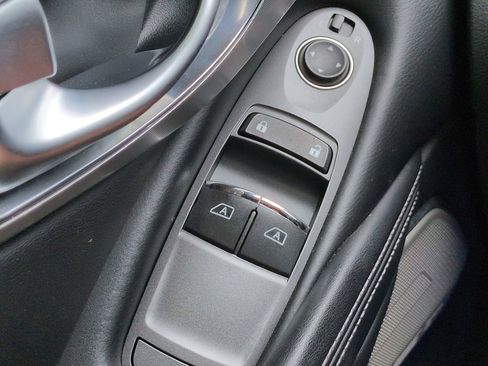 Used 2018 INFINITI Q60 3.0t Luxe RWD image 21