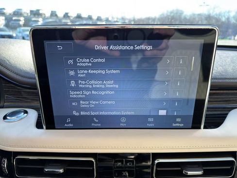 Used 2024 Lincoln Aviator Black Label w/ Jet Package image 33