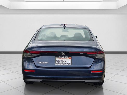 Certified 2023 Honda Accord EX image 6